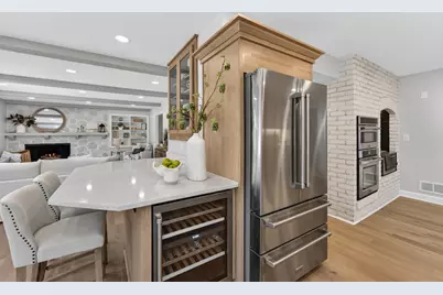 10525 N Fairway Ln, Mequon, WI 53092 - Photo 14