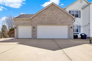 511 Acacia Dr, Saukville, WI 53024 - Photo 36