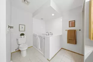 W178N9743 Riversbend Circle, Germantown, WI 53022 - Photo 14