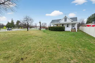 330 W Jefferson St, Elkhorn, WI 53121 - Photo 1