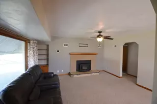 429 S Whiton St, Whitewater, WI 53190 - Photo 6