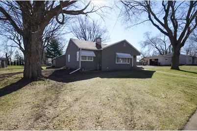 429 S Whiton St, Whitewater, WI 53190 - Photo 2