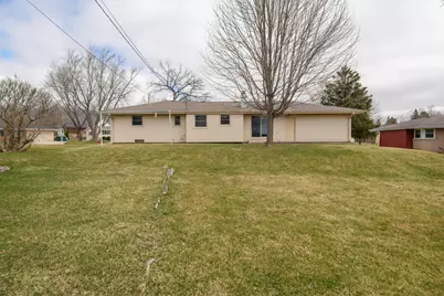 W183N9013  Princeway -, Menomonee Falls, WI 53051 - Photo 4