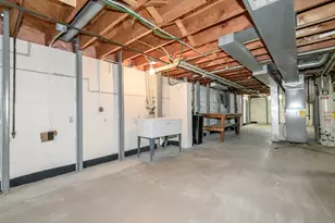 W183N9013 Princeway, Menomonee Falls, WI 53051 - Photo 32