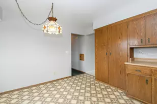 W183N9013 Princeway, Menomonee Falls, WI 53051 - Photo 18