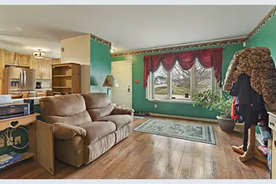 6366  Ambassador Ln, Racine, WI 53402 - Photo 6