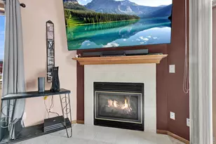 668 Westfield Way, Pewaukee, WI 53072 - Photo 6