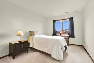 668 Westfield Way, Pewaukee, WI 53072 - Photo 12