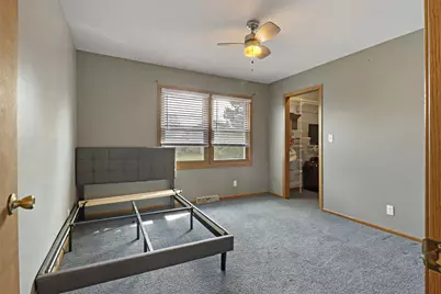 8050  Gina Dr, Racine, WI 53406 - Photo 18