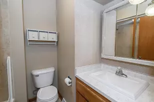 4842 N 104th St, Milwaukee, WI 53225 - Photo 16