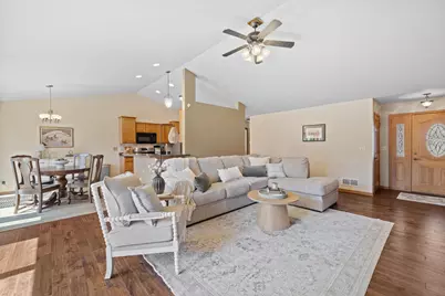 9333  Conifer Ct, Racine, WI 53406 - Photo 14