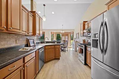 9333  Conifer Ct, Racine, WI 53406 - Photo 28