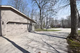 W197N16455 Hawthorne Circle, Jackson, WI 53037 - Photo 14