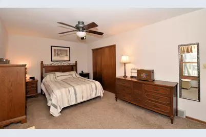 W197N16455  Hawthorne Cir, Jackson, WI 53037 - Photo 38