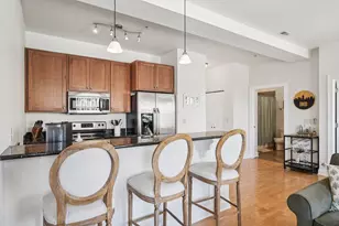 606 W Wisconsin Ave, Milwaukee, WI 53203 - Photo 8