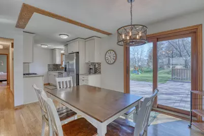 W200N9460  Woodside Ln, Menomonee Falls, WI 53051 - Photo 6