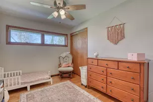 W200N9460 Woodside Ln, Menomonee Falls, WI 53051 - Photo 14