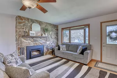W200N9460  Woodside Ln, Menomonee Falls, WI 53051 - Photo 32