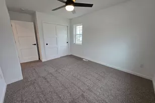 1876 Shyanne Ct, Hartford, WI 53027 - Photo 18