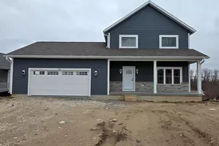 1876 Shyanne Ct, Hartford, WI 53027 - Photo 1