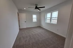 1876 Shyanne Ct, Hartford, WI 53027 - Photo 16