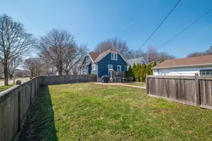 2372 S 66th St, West Allis, WI 53219 - Photo 24