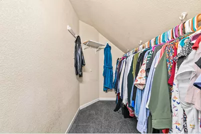 2372 S 66th St, West Allis, WI 53219 - Photo 22