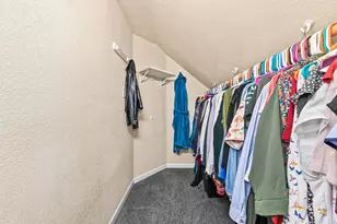 2372 S 66th St, West Allis, WI 53219 - Photo 22