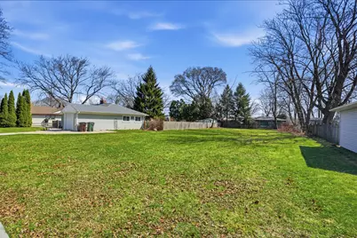 4010 S Kirkwood Ave, Saint Francis, WI 53235 - Photo 6