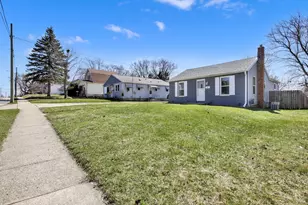 257 W Loos St, Hartford, WI 53027 - Photo 16
