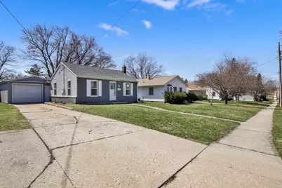 257 W Loos St, Hartford, WI 53027 - Photo 14