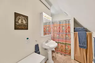 2735 N Farwell Ave, Milwaukee, WI 53211 - Photo 36