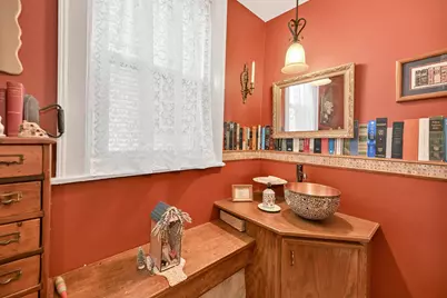 2735 N Farwell Ave, Milwaukee, WI 53211 - Photo 22