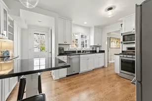 5347 N Santa Monica Blvd, Whitefish Bay, WI 53217 - Photo 16
