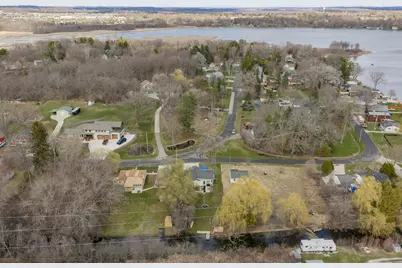 S103W30215  Lakeside Dr, Mukwonago, WI 53149 - Photo 32