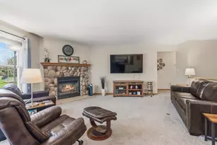 1189 Mockingbird Dr, Oconomowoc, WI 53066 - Photo 8