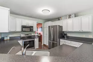 1189 Mockingbird Dr, Oconomowoc, WI 53066 - Photo 12