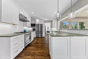 10223 N Range Line Ct, Mequon, WI 53092 - Photo 16