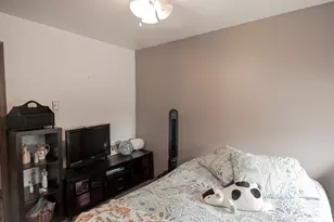 1920 Woodlawn Ave, West Bend, WI 53090 - Photo 10