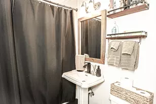 1920 Woodlawn Ave, West Bend, WI 53090 - Photo 26