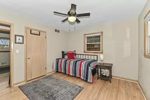 3923 E Iona Terrace, Cudahy, WI 53110 - Photo 18