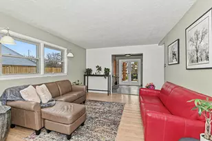 3923 E Iona Terrace, Cudahy, WI 53110 - Photo 6