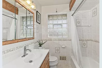 3923 E Iona Ter, Cudahy, WI 53110 - Photo 20