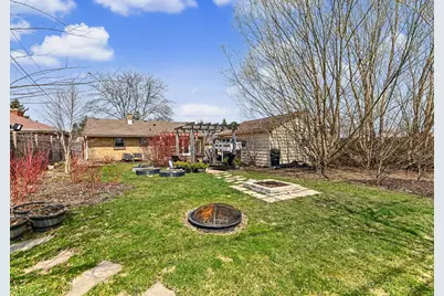 3923 E Iona Ter, Cudahy, WI 53110 - Photo 26