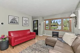 3923 E Iona Terrace, Cudahy, WI 53110 - Photo 4