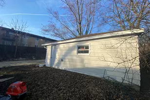 8621 N Granville Rd, Milwaukee, WI 53224 - Photo 10