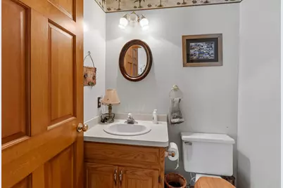 2908  Devonshire Ct, Waukesha, WI 53188 - Photo 10