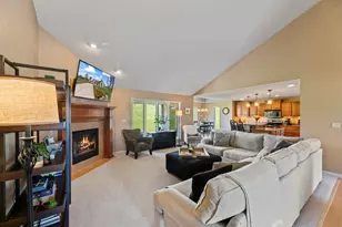 N86W27678 Meadowview Ct, Lisbon, WI 53029 - Photo 4