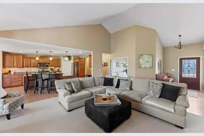 N86W27678  Meadowview Ct, Lisbon, WI 53029 - Photo 2