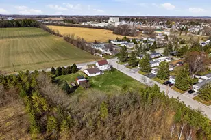 W197 City View Rd, New Holstein, WI 53042 - Photo 32